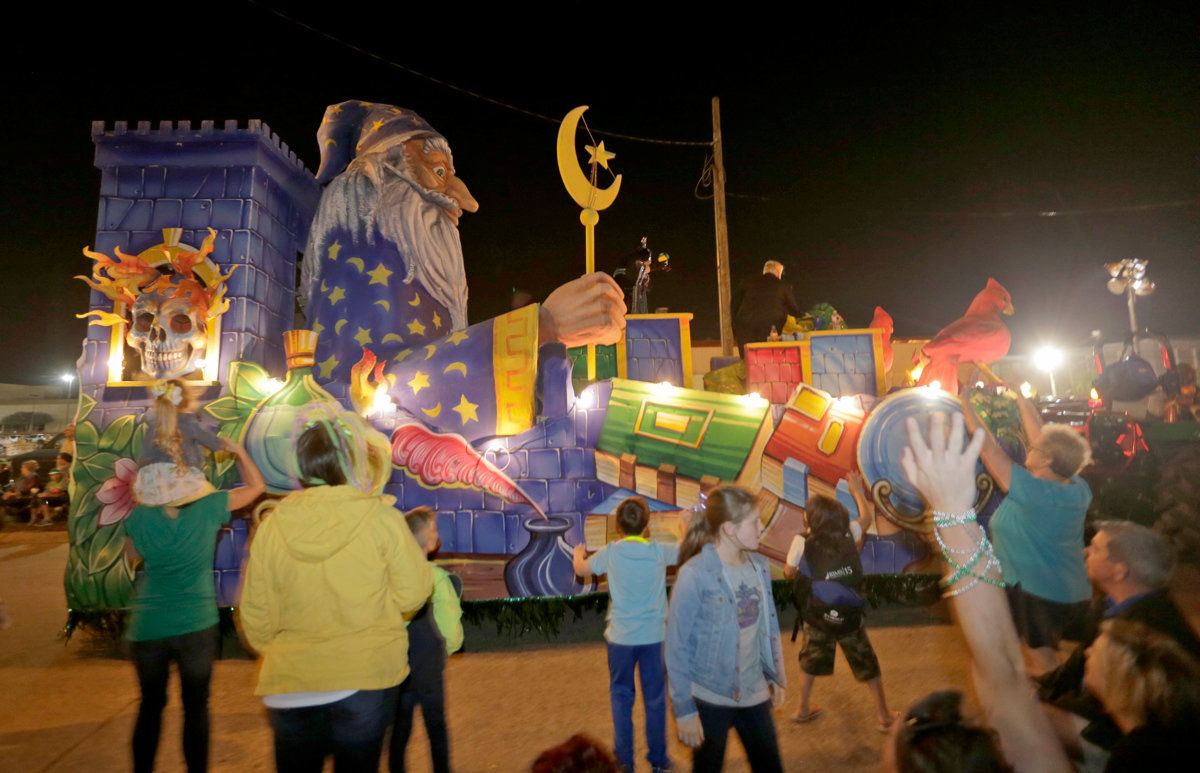 For Mardi Gras season in Metairie, Excalibur drops Bonnabel, Pandora tries comeback